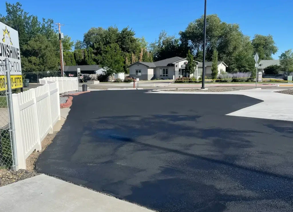 Fresh Asphalt Sealcoating for Idaho